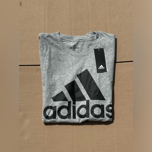 Adidas Large Graphic Tee - Picture 1 of 4